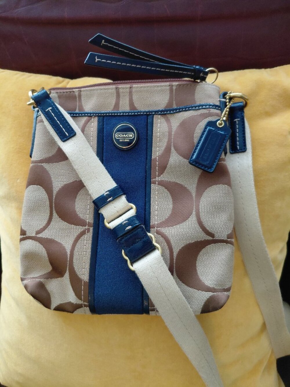 Coach Swingpack Crossbody Legacy